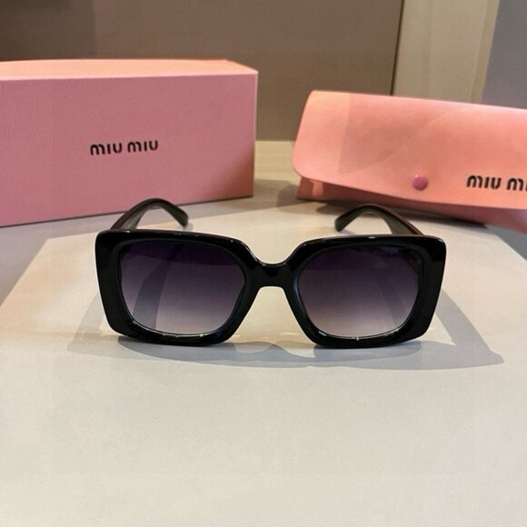 Miu Miu Women\'s Black Square Sunglasses main image 7